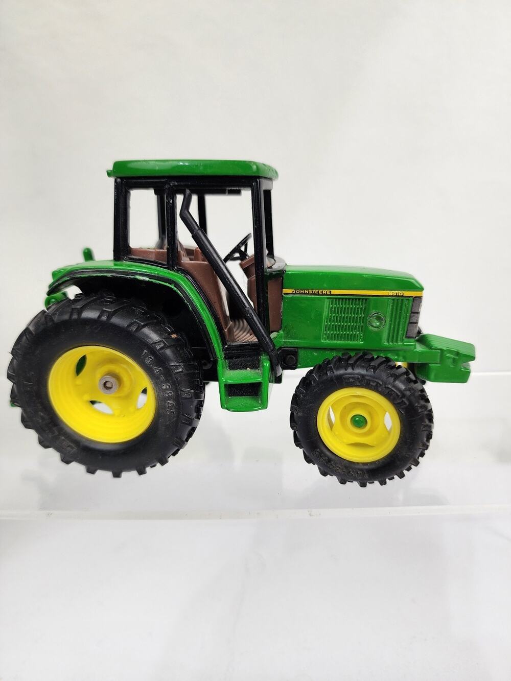 John Deere Licensed Die Cast Green Tractor G410 - D0517YL01 1/64